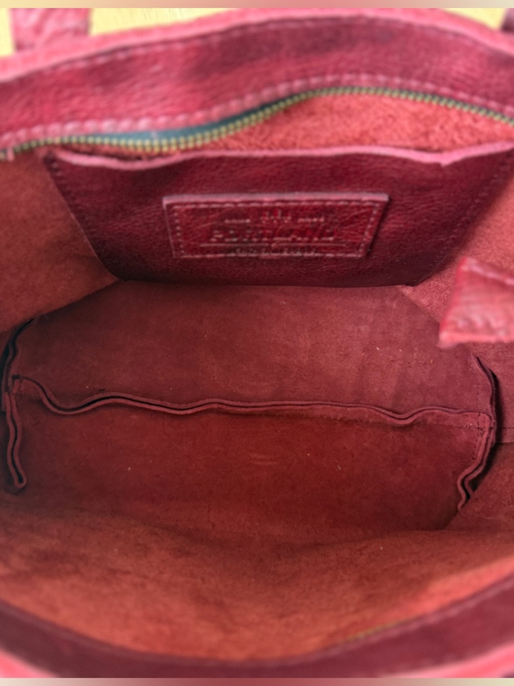 PLG Sangria Medium Zip Vrossbody Tote - Picture 4 of 4